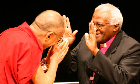 Dalai-Lama-and-Desmond-Tu-007